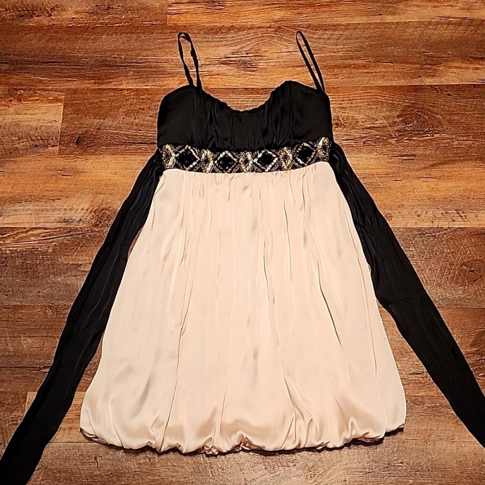 B. Smart Black & Ivory Formal Dress Size 5